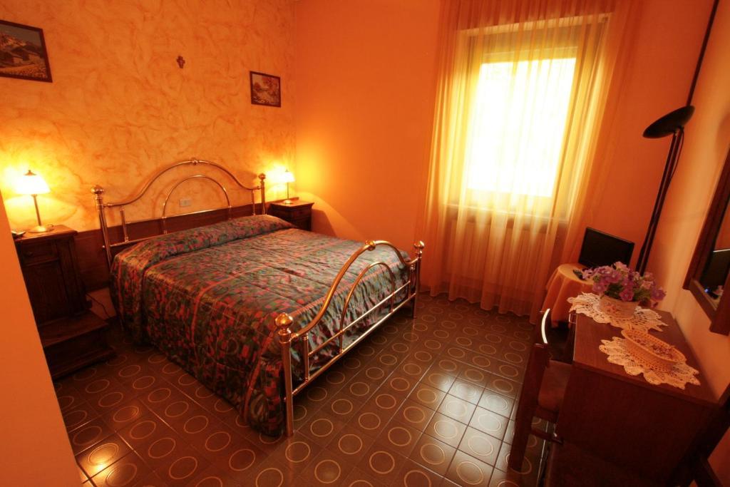 Hotel Sarre 部屋 写真
